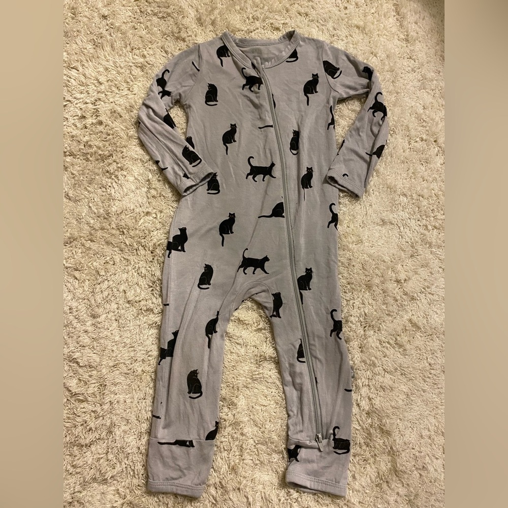 kyte baby black cat romper 18-24m
